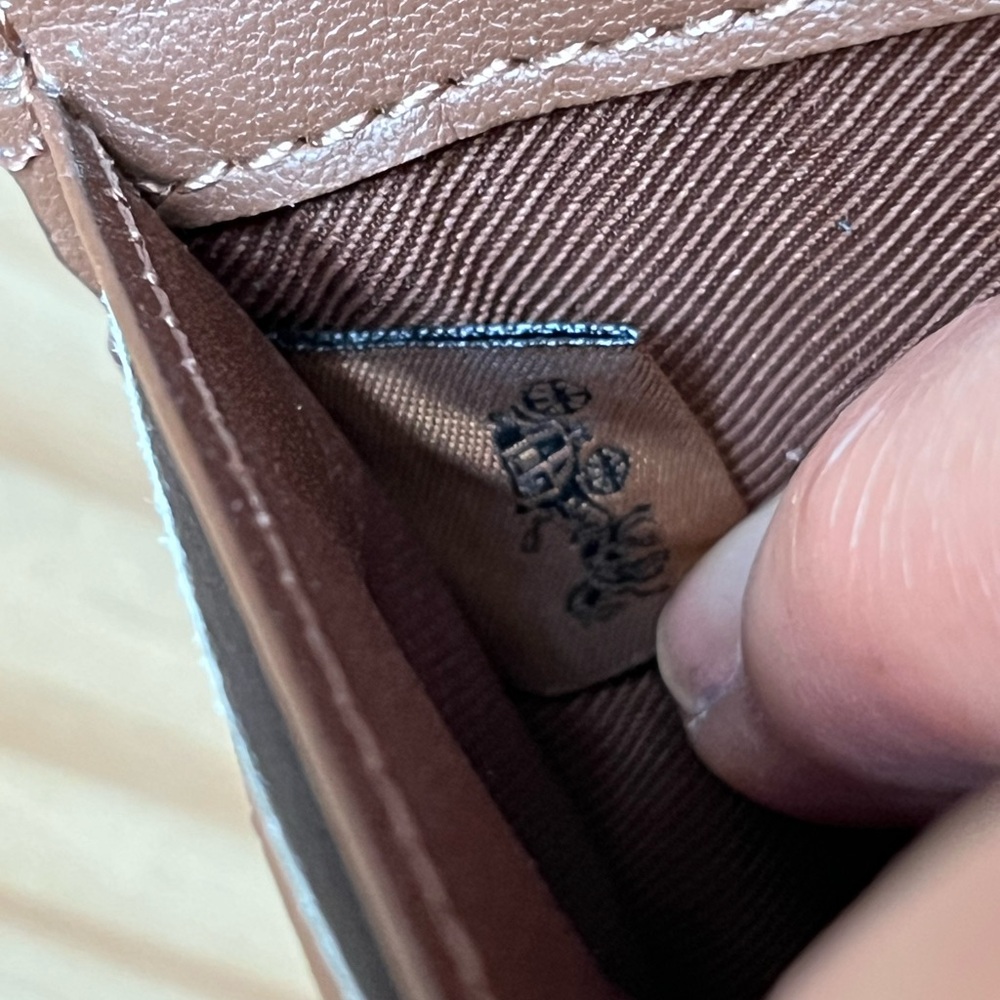 Coach Signature Slim Trifold Wallet🎈🎈 - Picture 8 of 10